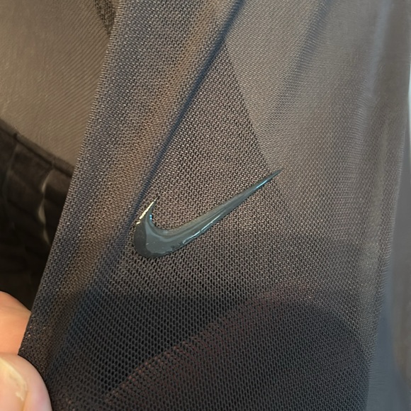 Nike dry fit see-through a workout top - Picture 5 of 13